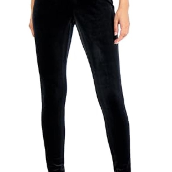 Elegant Black Velvet Pants - Picture 1 of 2